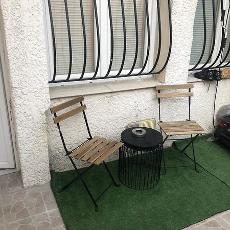 Studette Independant Avec Terrasse-Climatisation Lägenhet Marseille Exteriör bild